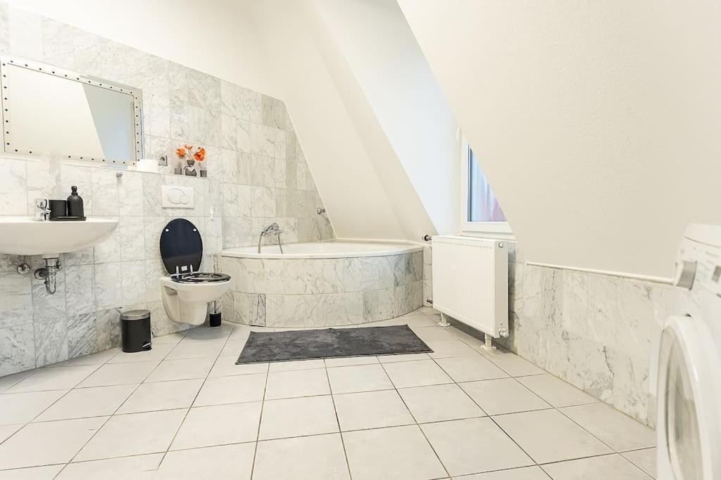 Apartmán Loft Mit Billard-Tisch Und Ps4 Wuppertal Exteriér fotografie